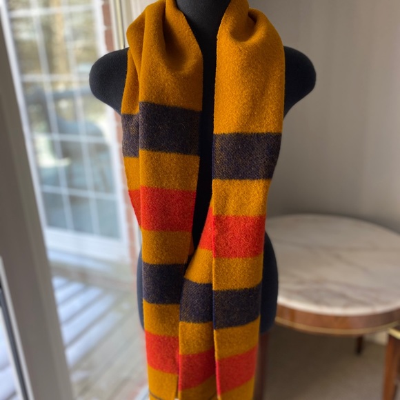 Hermes Wool Muffler/ Scarf - Picture 2 of 8